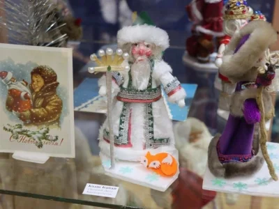 В Стерлитамаке проходит выставка «Новогодняя сказка в музее»