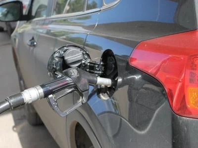 На заправках Башкирии вновь выросли цены на бензин