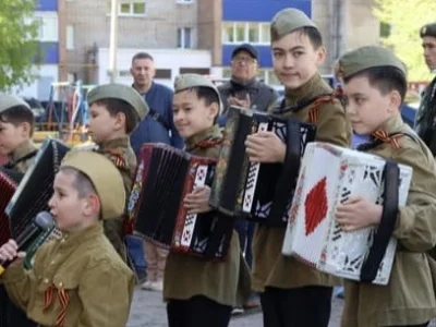 В Стерлитамаке для ветеранов проводят личные парады у дома